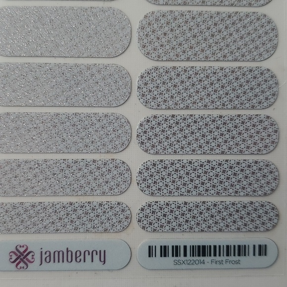 🌊 4/$20 Jamberry First Frost Full Sheet - Picture 2 of 2